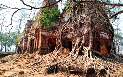 Preah Vihear tour-Koh ker tour - Beng Mealea tour photo - prasat bram