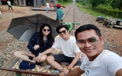 Battambong tour-I and one couple from Singapore