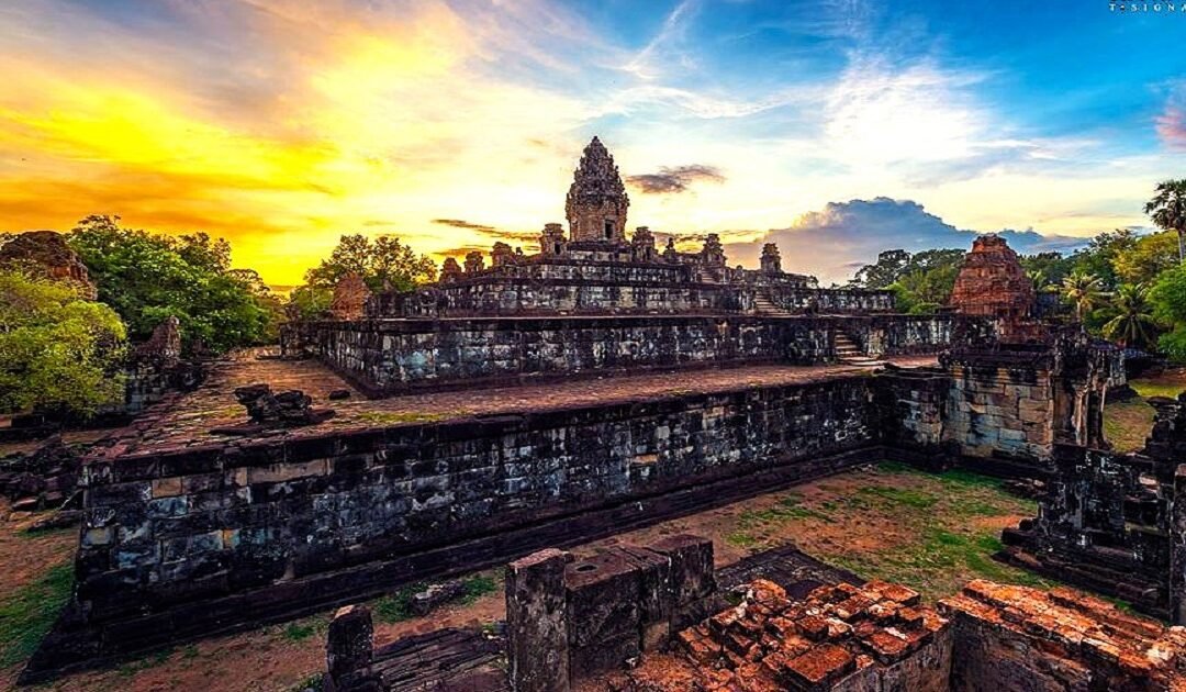 ROLOUS TEMPLE GROUP – SIEM REAP 1 DAY PRIVATE TOUR OPTIONS